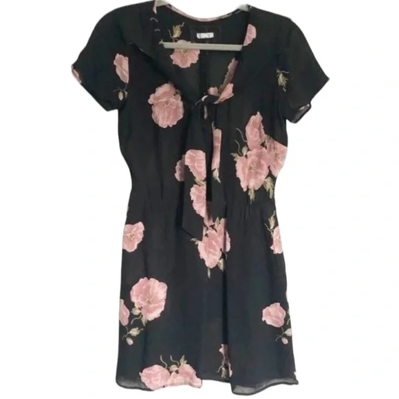13. Reformation Fraser Black Floral Tie V Neck Button Up Mini Dress Size 2 - Picture 8 of 17